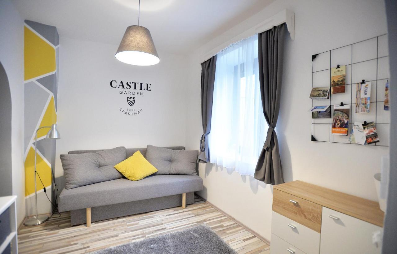 Castle Garden Apartman Егер Екстериор снимка