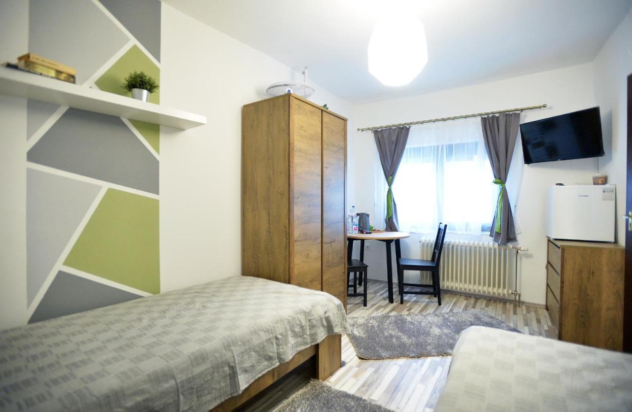 Castle Garden Apartman Егер Екстериор снимка