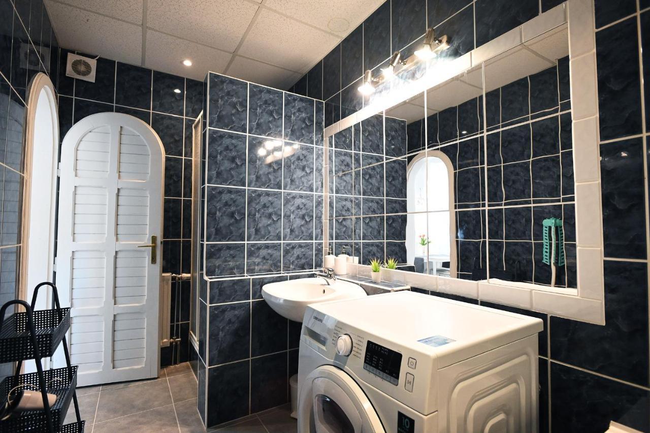 Castle Garden Apartman Егер Екстериор снимка